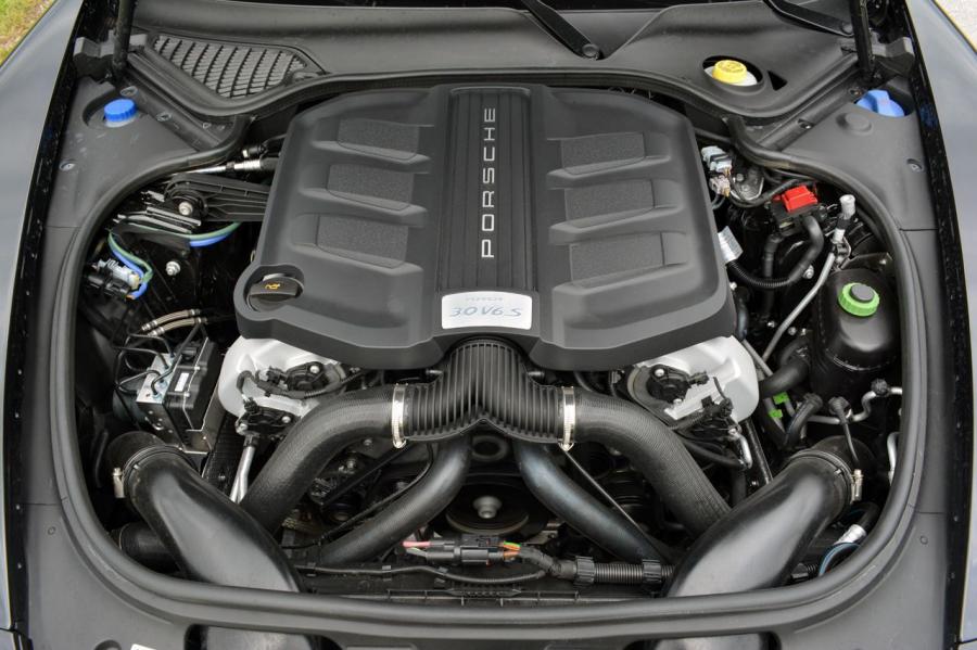  Porsche Panamera 4S Executive 2014 года  (фото 2 из 40)